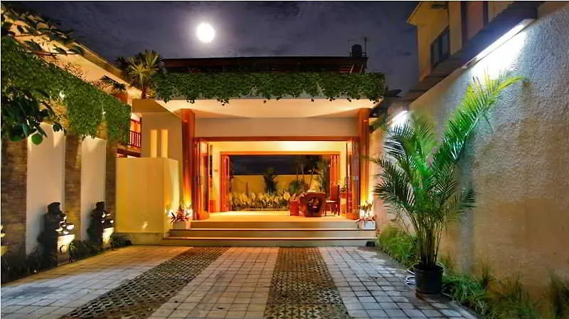 Balcony Living Apartman Seminyak